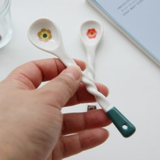 [윤자매네] 일본 데꼴 플라워 세라믹 디저트 스푼 -2color, 1개, 그린