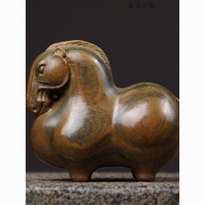 綠檀木 唐馬 擺件, 如圖所示, 1個