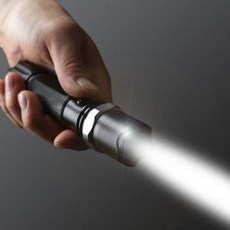 LED 줌 후레쉬 점멸기능 미니 손전등 LED 줌 후레쉬 점멸기능 미니 손전등 LED손전등 LED후레쉬 점멸후레쉬 점멸손전등 미니손전등 로켓 _랜턴후레쉬 LED라이트, 1개