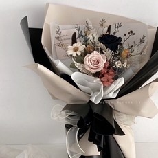 Floraflower 黑磚奶茶色系乾燥永生花束〖韓系花束〗畢業花束 永生花花束 精美花束 教師節 質感 生日 情人節, 花束