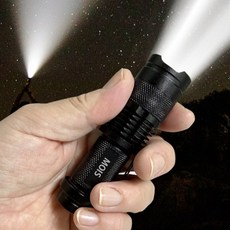 모이스 미니 초강력 줌 후레쉬 클립형 손전등 휴대용 led 랜턴 자전거 등산 캠핑 낚시 써치 라이트, 1개, 블랙 1개, 블랙