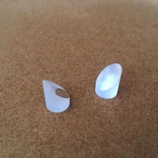 일반적인 선탕 직경 3.65mm 광학 유리 렌즈 쐐기 프리즘 각도 경사면 반사 직각