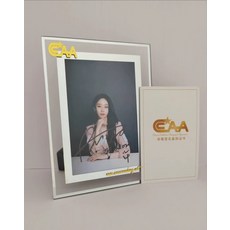 CAA 樸智妍 簽名照 附鑒定證書 禮盒裝, 4, 樣式