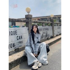 韓版大尺碼運動套裝女，寬鬆顯瘦衛衣休閒兩件套，遮肉設計300斤秋冬大碼套裝