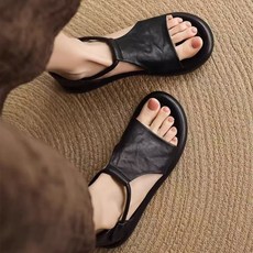 여성 빈티지 가죽 플랫 샌들 여름 발편한 스트랩 팬딩 샌달