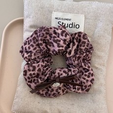 粉色豹紋髮飾套裝：皮質髮夾、大腸圈髮飾，多款髮飾打造寶貝時尚造型