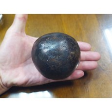 能量礦石 泰國彩虹流鐵護身符，鎳萊原礦研磨球形，重766g，能量平衡，守護健康，增添生活樂趣, 1個