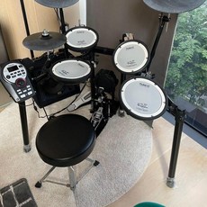 ROLAND TD-11K 電子鼓 贈送踏板 鼓椅 鼓棒, 1個