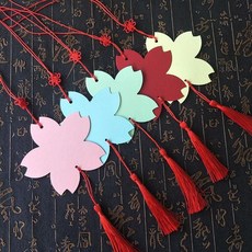 臺灣出貨 創意幼兒園許願卡吊樹卡心願卡懸掛件吊牌兒童開學祝福空白卡片紙, 5色櫻花30張配中國結+流蘇, 1個