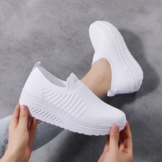 ROYALBELLE 여성 니트 키높이 슬립온 말랑한 통굽 편한 쿠션 미끄럼방지 데일리 출근용 단화 B0080265