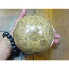 §能量礦石§ 泰國龍宮舍利財舍利球，3007g直徑131mm，SAMROIYOD山脈能量礦石擺件