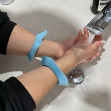 옷소매 물흐름방지 실리콘 세안 손목밴드 블루