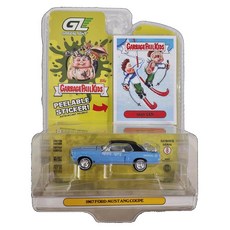 Greenlight Collectibles 54120-B | 1:64 쓰레기통 키즈 시리즈 8-1967 포드 머스탱 쿠페 트렁크 스키 랙 및 스키 포함 - 독점 GPK 컬렉터, Greenlight Collectibles 54120-