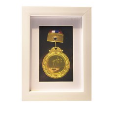 크로닉 메달 디자인 액자 거치대 프레임 보관함, 소형 화이트