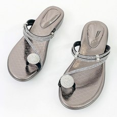 스타슈 여성 큐빅 엄지쪼리 여름 보석 통굽 웨지 슬리퍼 샌들 3.5cm