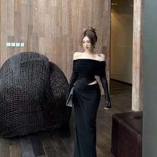 고급스러운 망사 스플라이싱 긴팔 원피스 여성 봄 기질 검은색 레이스 노출 허리 살짝 비치는 원숄더 롱 드레스