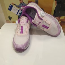 비티알골프 여성 통기성이 좋고 가벼운 경량 다이얼 골프화 운동화