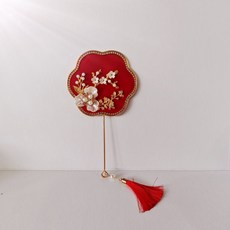 DIU 結婚新中式國潮喜扇新娘晨袍迷你小扇子巴掌秀禾團扇婚禮手持道具, 1個, 酒紅【花瓣形】:扇面寬約10.5釐米