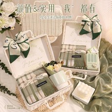 臺灣出貨 生日禮物女生實用高級圍巾禮盒馬年伴手禮本命新年聖誕節年會禮品2026新品, 1個, 26*17.5*11cm,苏格蓝草绿围巾 编织篮手提篮  K, 苏格蓝草绿围巾