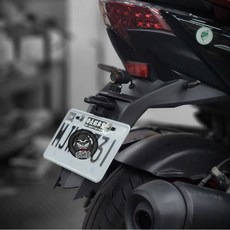 燈匠 SMAX 改裝後牌板 牌架 短土除 擋泥板 後土除 重機跑格 車牌燈, 1個