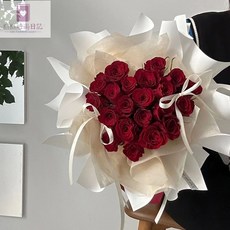 KiKi 新品花束 永生花愛心紅玫瑰花束 高級感抱抱桶 生日禮物 閨蜜禮物 香皂花, 【初戀密語】抱抱桶-52朵玫瑰