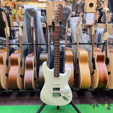 北烏/原聲 Corona STANDARD PLUS OWT SP22 OWT 電吉他 白色, 1個