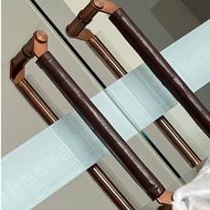 台灣暢銷 四季皮革防水防撞免洗門把手套扶手套防靜電拉手套海綿防滑保護套, 紅棕色60cm長度*12cm周長1對