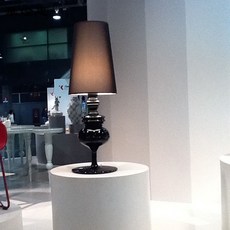 華燈惠 led桌燈檯燈 北歐現代簡約檯燈 創意個性臥室床頭檯燈 設計燈具客廳書房衛士檯燈 黑色, 白色中號,按鈕開關