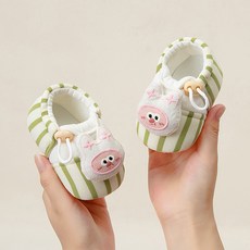 DFMEI 0-1歲新生兒步前鞋秋季加棉厚款室內不掉嬰兒襪套軟底防滑地板鞋