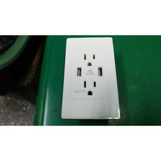 牆壁式雙USB插座 輸出5V 3.1A 附安全門 UL CUL認證, 1個