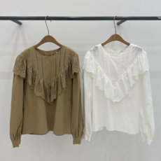 보보앤코 브리 레이스 블라우스 뒷단추 레이스 라운드 긴팔 면 퍼프소매 (2color)