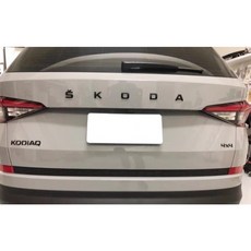 適用於 Skoda KODIAQ OCTAVIA KAMIQ SUPERB 亮黑改裝車標, 1個