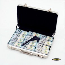 （超值全套組）迷你仿真 行李箱 美鈔 美金 美元 武器 仿真手槍 玩具紙鈔 娃娃屋 袖珍 微縮 食玩 微景觀模型 隨草, 1個, 全套組（1行李箱+36疊紙鈔+1模型槍）