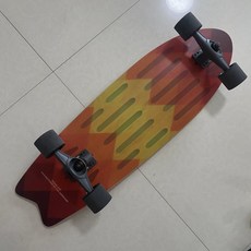 專業鏤空滑板板面，32英寸，附巴西進口Nitro橋、澳洲Globe輪，4層玻璃纖維、1層碳化竹、4層加拿大楓木, 如圖所示, 1個