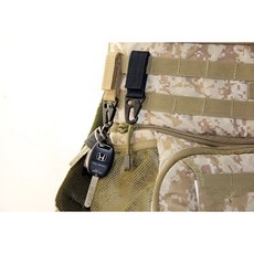 子甄彣璟 戶外戰術尼龍織帶掛扣 軍迷皮帶多功能登山扣 鷹嘴掛鉤molle掛鉤 皮帶扣, 1個, 軍綠色, 軍綠色