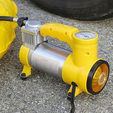 휴대용에어컴프레셔 차량용 공기주입기 자동차타이어 압력계 LED 시거잭