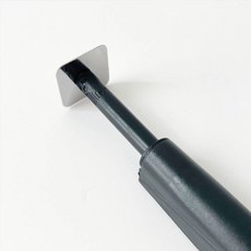 싱크대 수납장용 원터치 도어캐치 블랙 푸쉬 빠찌링 가구부속품 자석철물