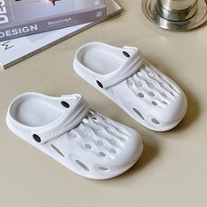 CROCS 남녀 공용 크록스 슬리퍼 커플 EVA 발편한 아쿠아 샌들 (실내화 사무실 겸용 경량 방수)