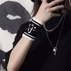 運動護腕女手腕 ins風吸汗透氣護手腕 籃球羽毛球排球健身擦汗, 1個, 守.【1只】