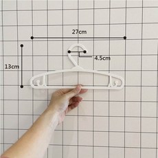 春子家 兒童衣架 日本進口 白色幼兒衣架 可愛造型 兒童曬衣架 小朋友晾衣架, 薄型白小孩五入組（全店低消99$）, 1個
