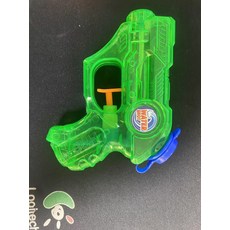 DFMEI 手持小水槍沙灘兒童戲水玩具按壓迷你噴水槍幼兒園禮物, 1個, 1g, 隨機1把水槍:如圖