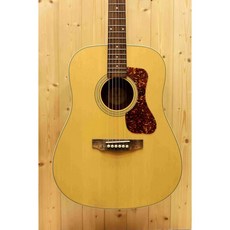 Guild D-240 單板民謠吉他，音色優美，手感舒適，適合各種音樂風格，展現個人品味, 1個