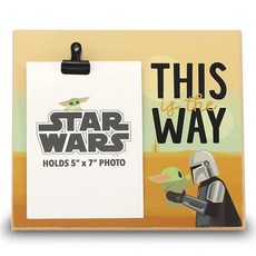 Open Road Brands 디즈니 스타워즈: 만달로리안 우드 포토 클립 프레임 12.7x17.8cm(5x7인치) 사진 - 베이비 요다 그림 장식, 주황색