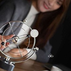 뉴턴의요람 회전형 진자운동 밸런스볼 장식소품 과학교구 사무실장식, 회전형진자운동