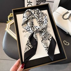 梅子醬 耐看經典小方巾絲巾女 新款百搭系脖領巾 腰果花頭巾 搭配襯衫西裝薄圍巾送媽媽禮物, 山茶花黑色邊70cm, 山茶花黑色邊