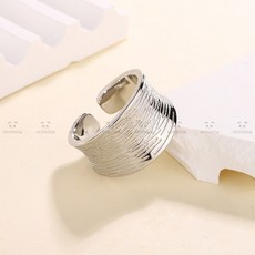 AKIPANDA 골드 화이트 웨이브 볼드 오픈 반지