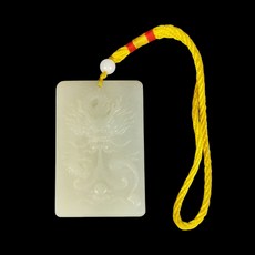 博古珍藏 天然和闐玉雕螭龍玉牌．65公克．玉珮項鍊配飾．老坑料溫潤．行家首選．超值回饋, 1個, 白