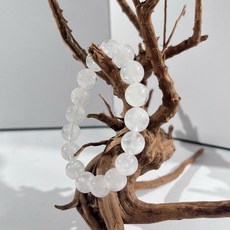 白幽靈手串 約9-10mm，增強魅力、吸引桃花，提升自信，淨化負能量，帶來平靜與安寧, 1個