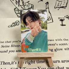 WONDERV妙梵希 Enhypen符 2022臺歷 WeatherLab 李羲承黃毛衣比心姐 沈載倫綠衣比耶狗 金善禹, 1個, 22臺歷綠衣比耶狗