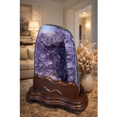 天然紫水晶洞擺件含木座 - 居家風水招財鎮宅避邪, 紫水晶洞